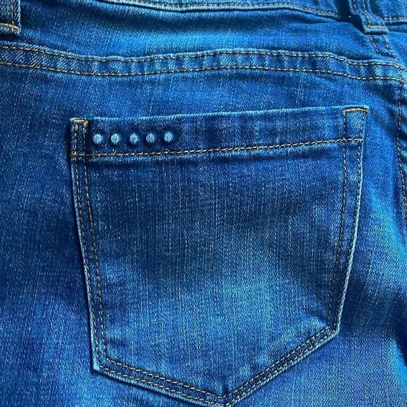 Blank NYC Distressed Skinny Classique Jeans - Picture 8 of 9